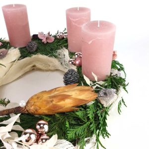 Advent wreath coconut fiber detail