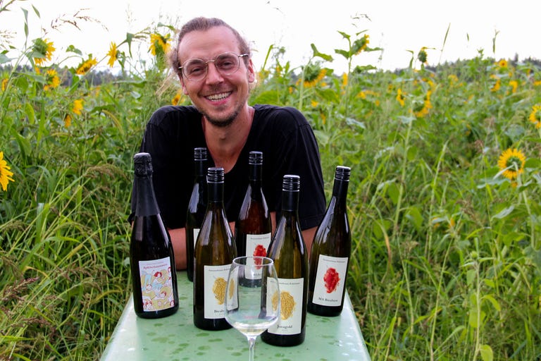 Fine cider and sparkling apple wine