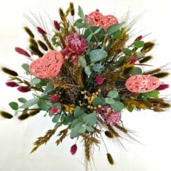 Herzlicher Trockenblumenstrauß pink