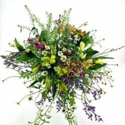 Blumenwiese Blumenstrauß von Oben – natürlich gebundener Wildblumenstrauß | Flowerpower Graz